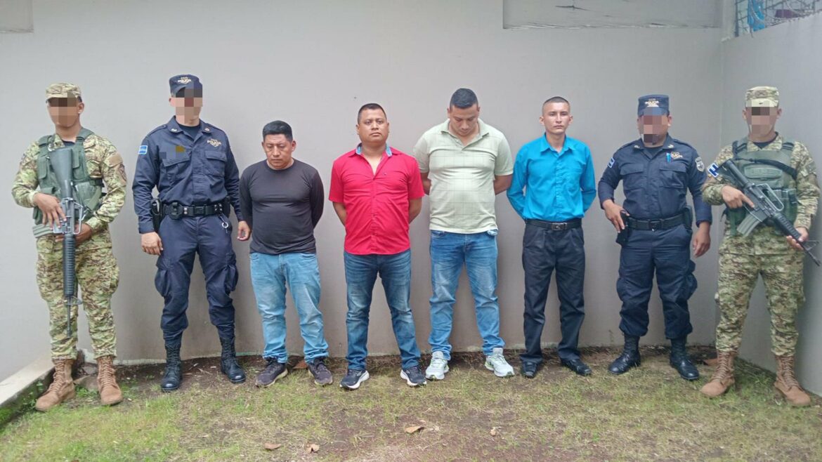 PNC y FGR desarticularon una banda de asaltantes, reportó el ministro Villatoro