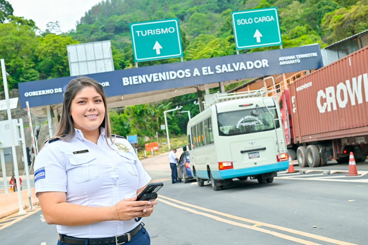 60 mil ingresos y salidas de viajeros registró Migración y Extranjería el 03 de agosto