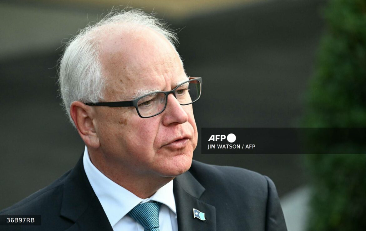 Kamala Harris elige al gobernador de Minnesota, Tim Walz, como compañero de fórmula