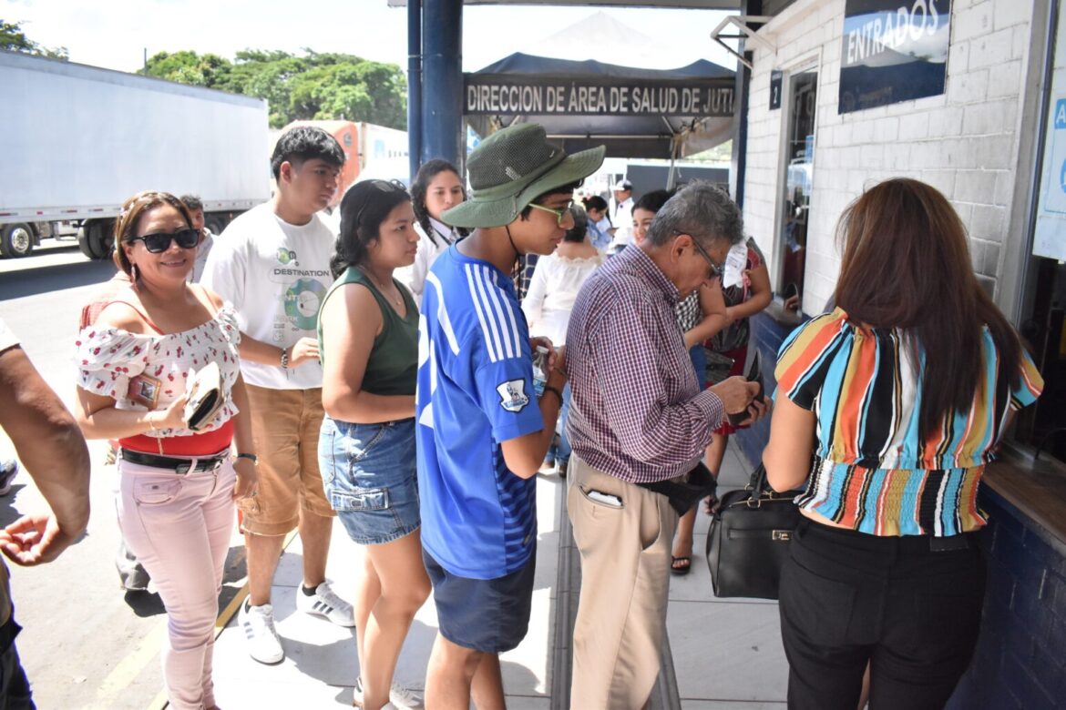 Más de 104 mil salvadoreños visitaron Guatemala durante fiestas agostinas