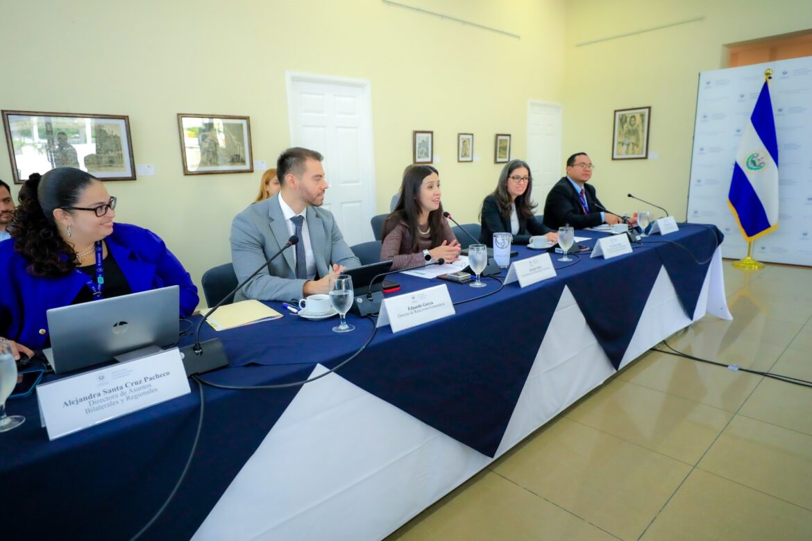 El Salvador y República Oriental del Uruguay reafirman vínculos de cooperación en II Reunión de la Comisión Binacional
