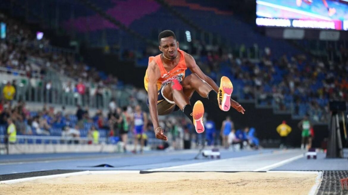 Jordan Díaz, primer campeón español de triple salto: «Acabo de hacer historia»