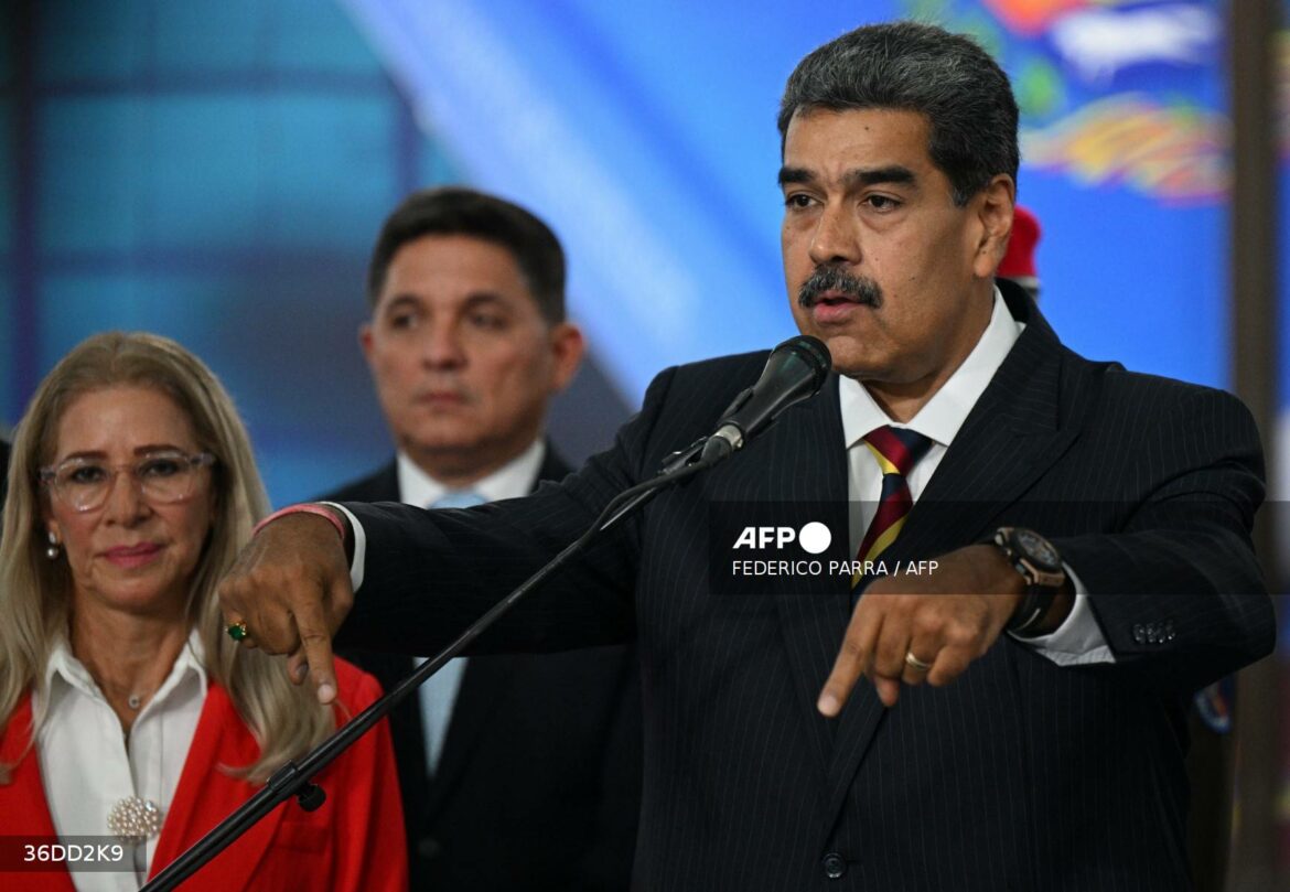 Maduro descarta negociar con la líder opositora tras comparar ante justicia venezolana