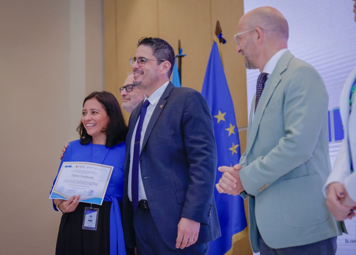 Más de 50 profesionales de El Salvador y Panamá certificados en Eficiencia Energética