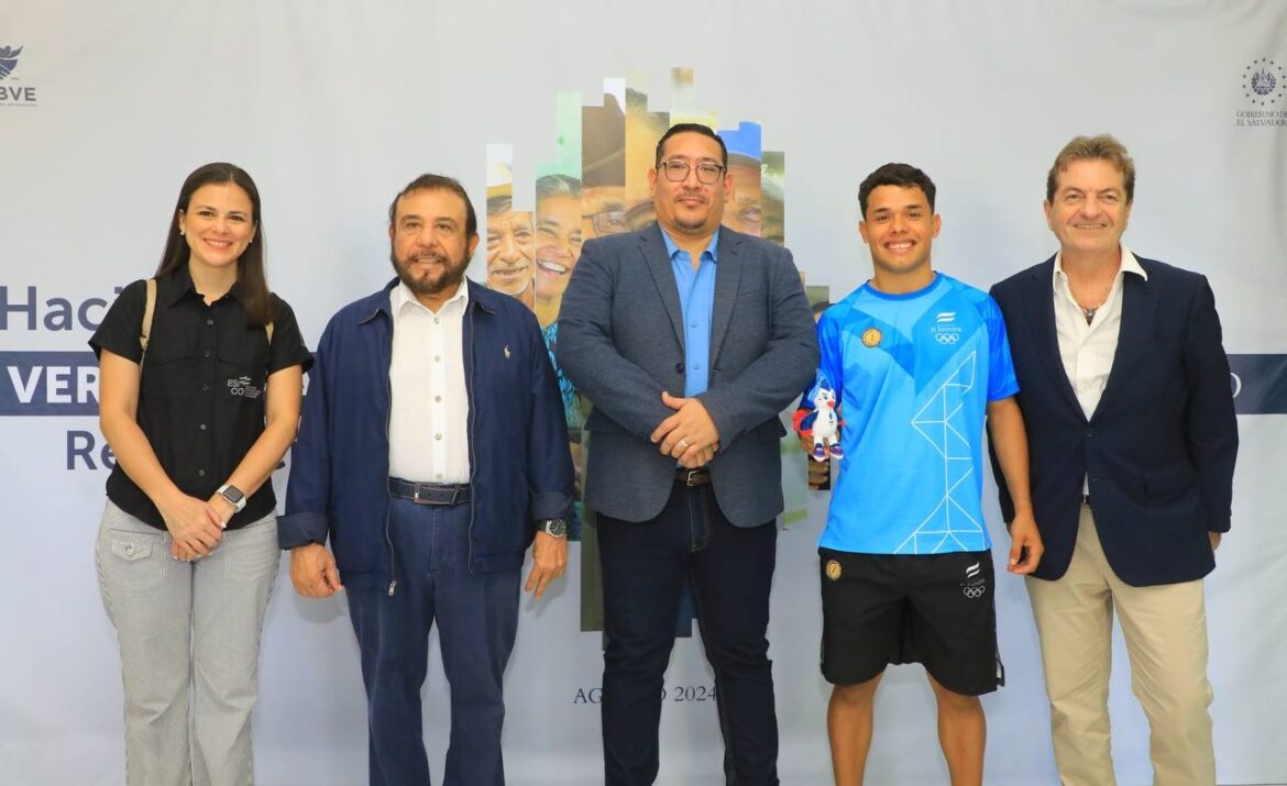Vicepresidente Ulloa participa en aniversario del Instituto Administrador de los Beneficios de los Veteranos y Excombatientes