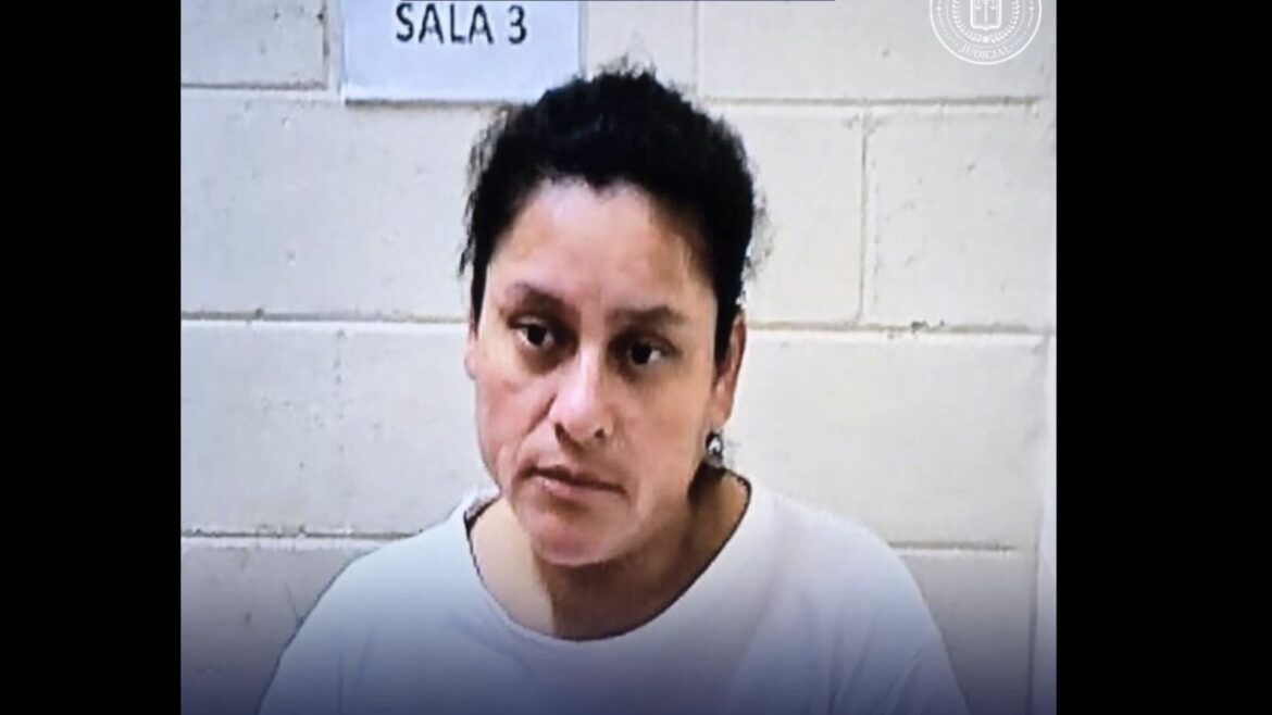 Instalan juicio contra mujer acusada por delitos de homicidio agravado