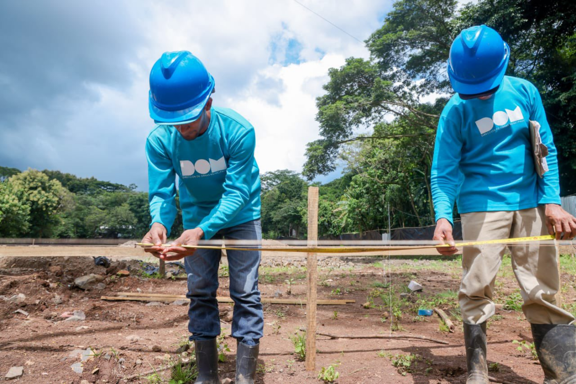 DOM construye nuevo espacio recreativo para habitantes de Osicala, Morazán Sur