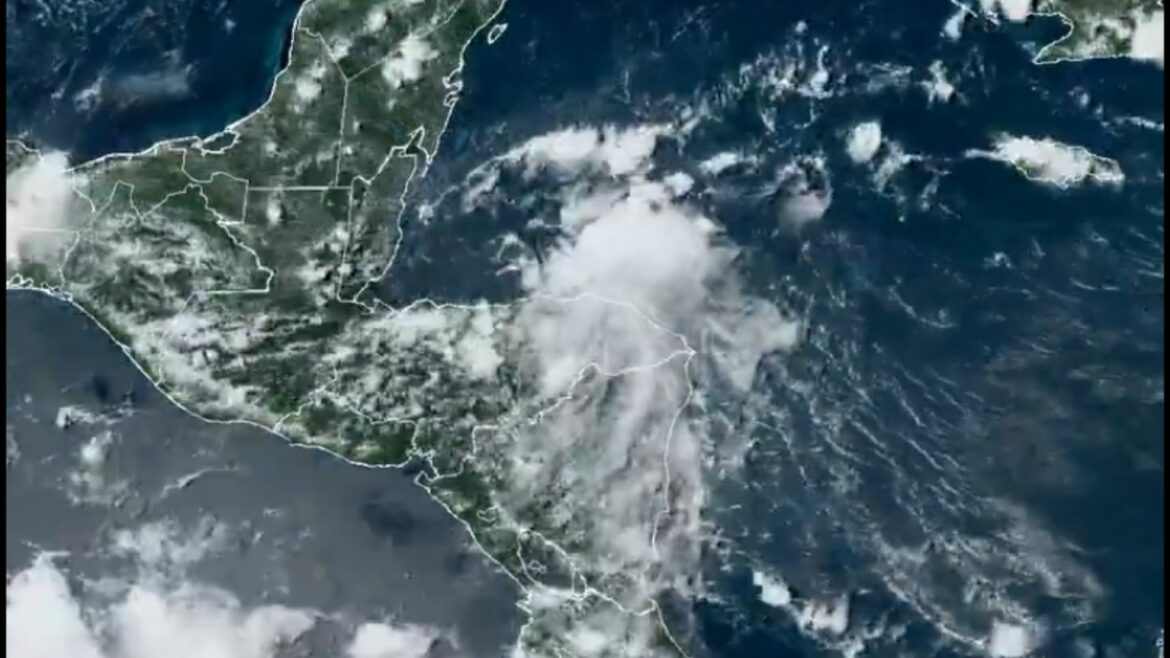 Lluvias y tormentas para esta semana debido al paso de Ondas Tropicales