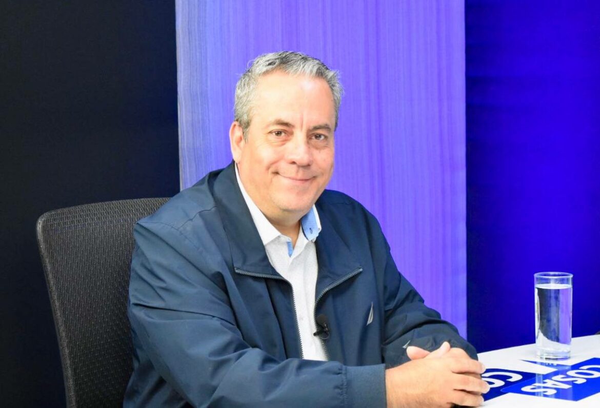 Exdiputado Auerbach asegura que la oposición política ha «orquestado un plan» contra Nuevas Ideas para conseguir más de un millón de votos