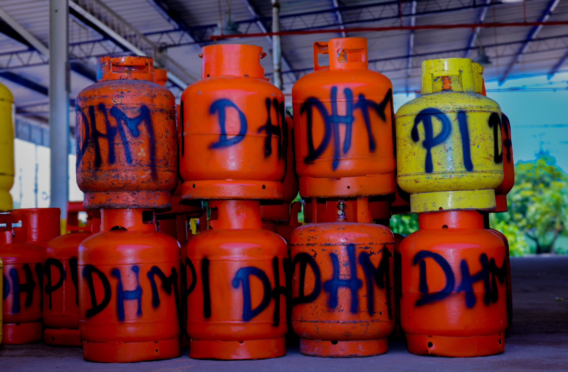 Cancelan distribución de 33 lotes de cilindros de gas licuado por no contar con el peso correcto