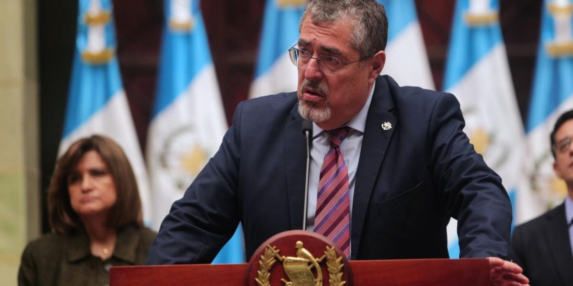 Fiscalía de Guatemala pide retirar inmunidad al presidente Arévalo