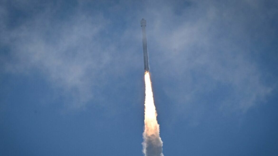 La NASA decide cómo traer de vuelta a dos astronautas varados en la EEI