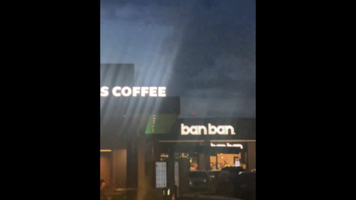 Bomberos descarta incendio en centro comercial en Santa Ana