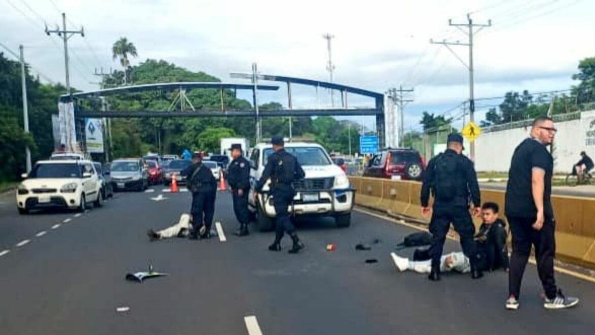 Un motociclista chocó contra un ciclista de 64 años sobre la carretera a Chalchuapa