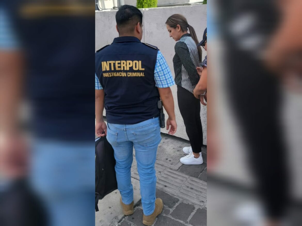FGR giró orden de captura contra la abogada guatemalteca «Lady», acusada de extorsionar a un salvadoreño