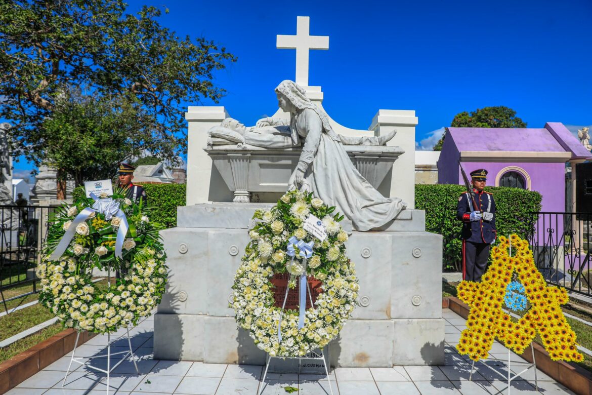 Rinden homenaje póstumo al Capitán General Gerardo Barrios en el 159 aniversario de su fallecimiento
