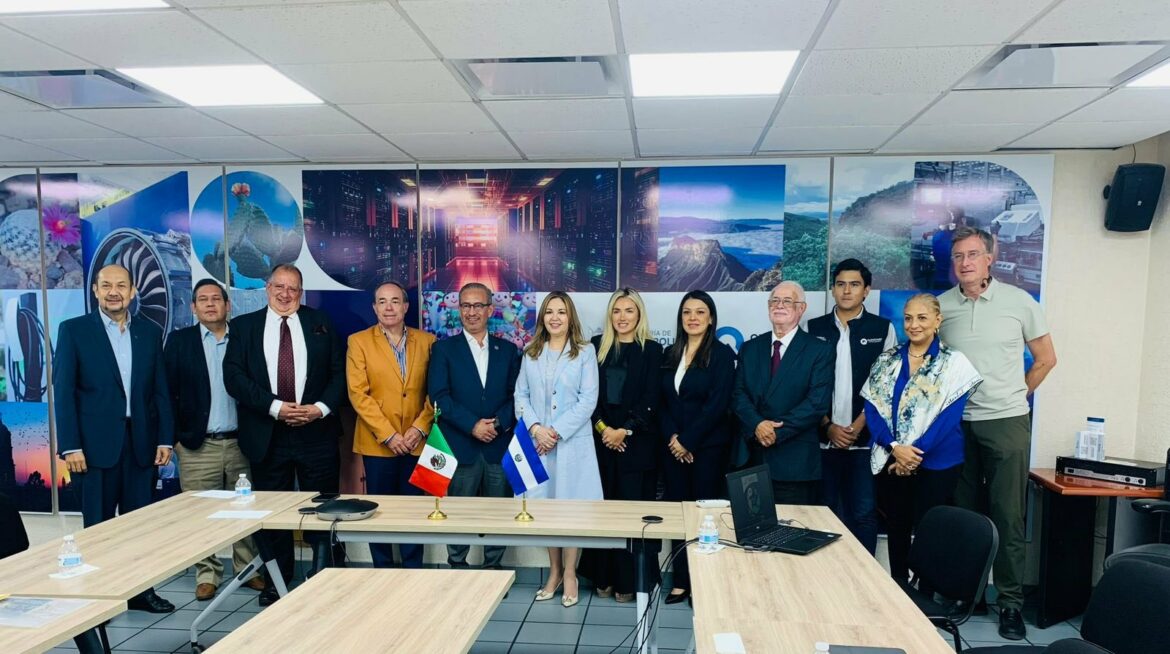 Realizan la presentación de “El Salvador: un país por descubrir”, dirigido a clústeres, cámaras de comercio e industria de México