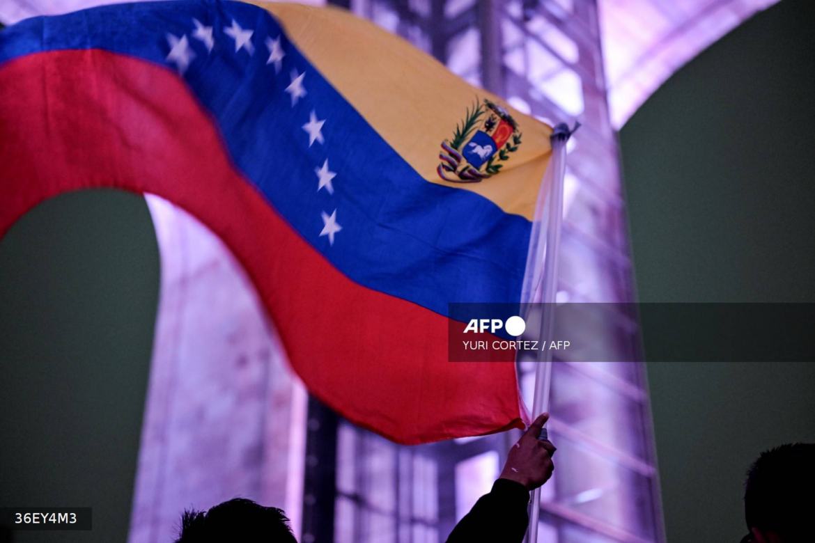 Libertad condicional para 18 adolescentes detenidos en crisis poselectoral en Venezuela