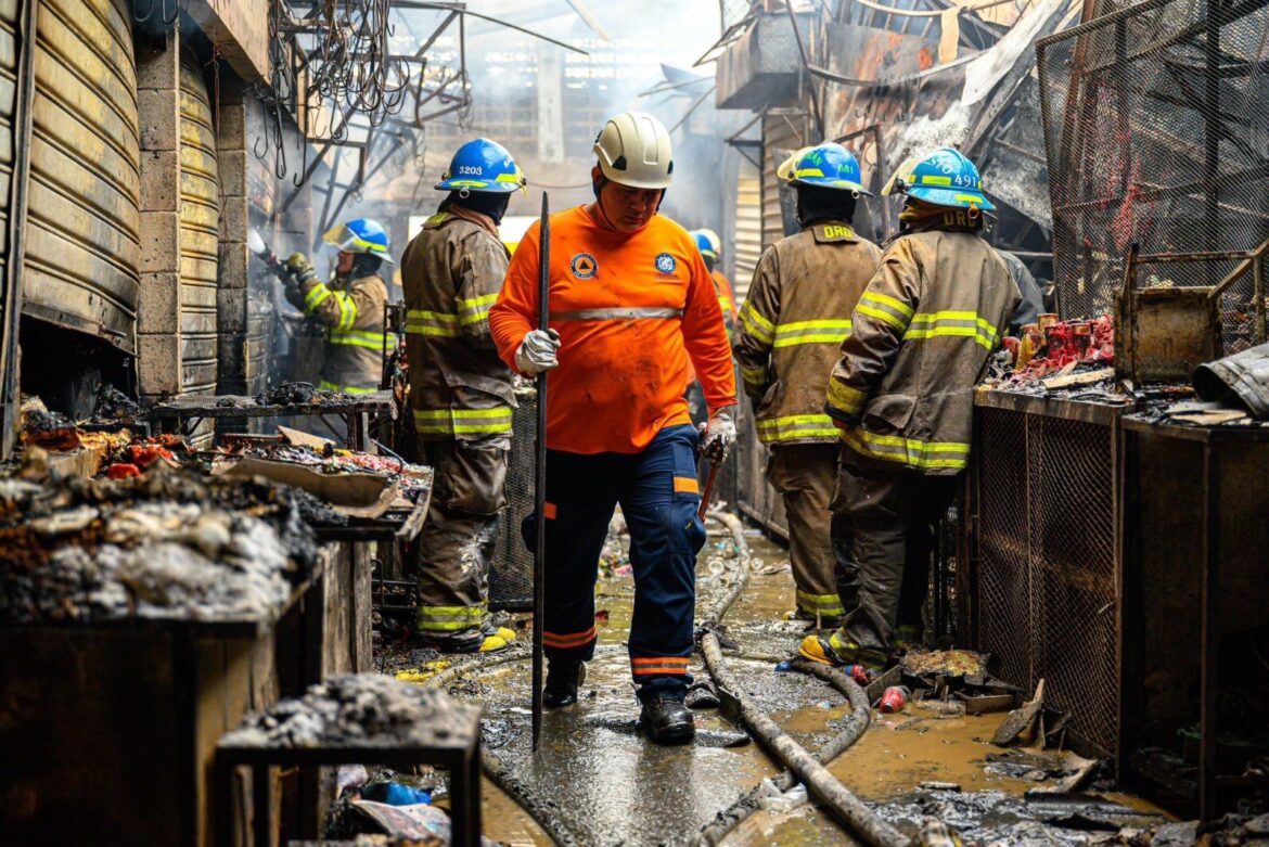 Concejo municipal de la Alcaldía San Salvador  Centro autoriza $500 para cada uno de los afectados del incendio en Mercado Central