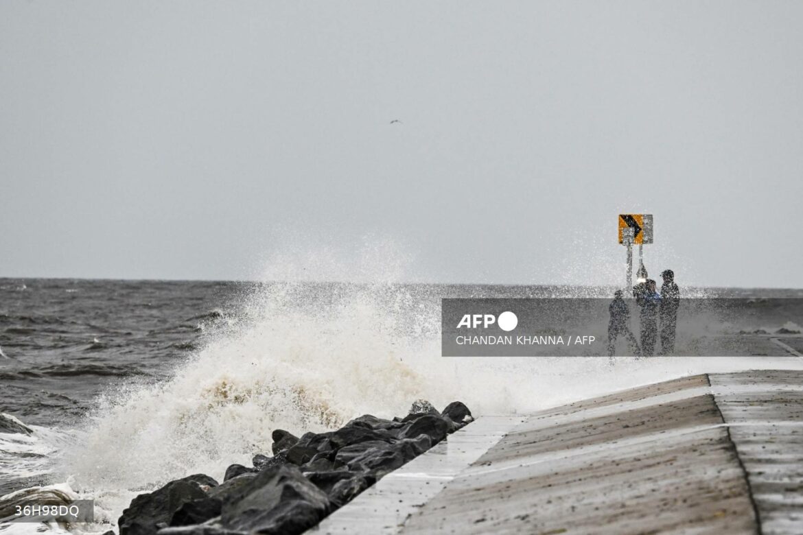 Tres fallecidos en EEUU tras el paso del ciclón Helene, degradado a tormenta tropical