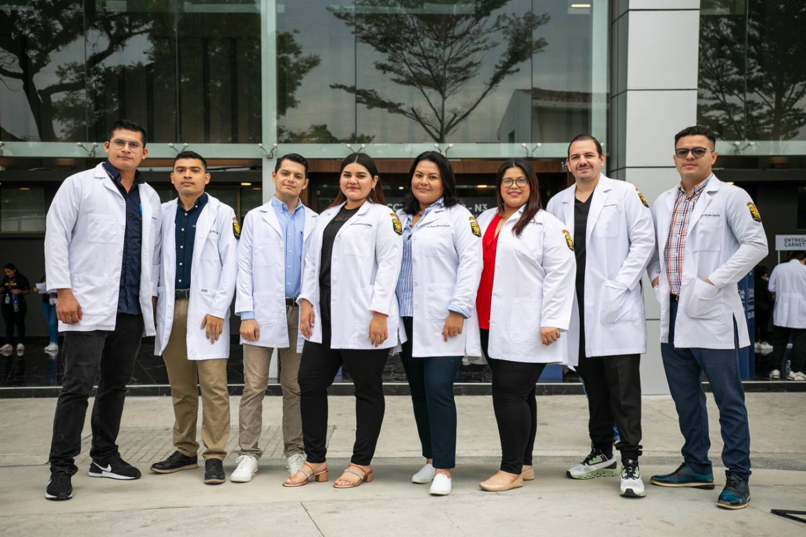 Especialistas de la salud se sometieron al Examen Nacional de Aspirantes a Residencias (ENAR)