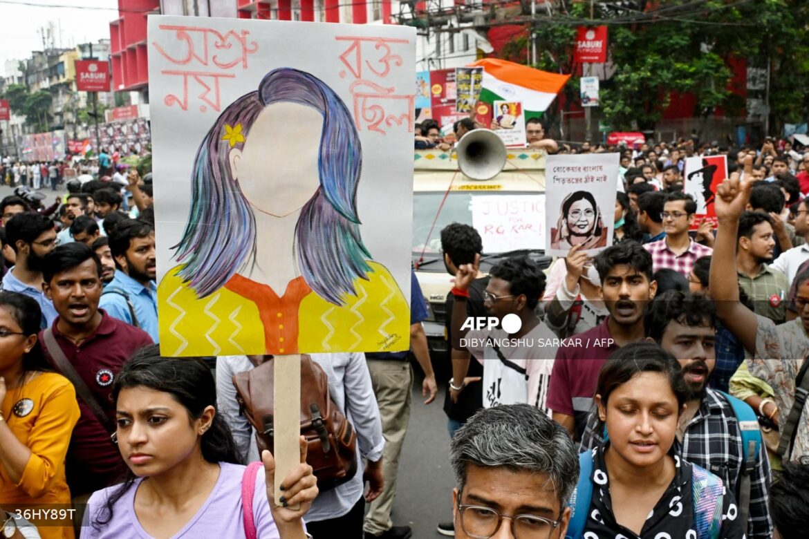 Manifestaciones masivas en India para exigir justicia para doctora violada y asesinada