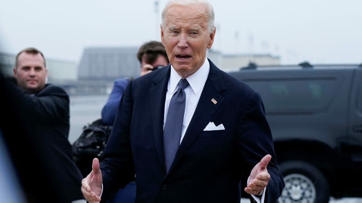 Biden dice estar hablando con Israel sobre un ataque a instalaciones petroleras de Irán