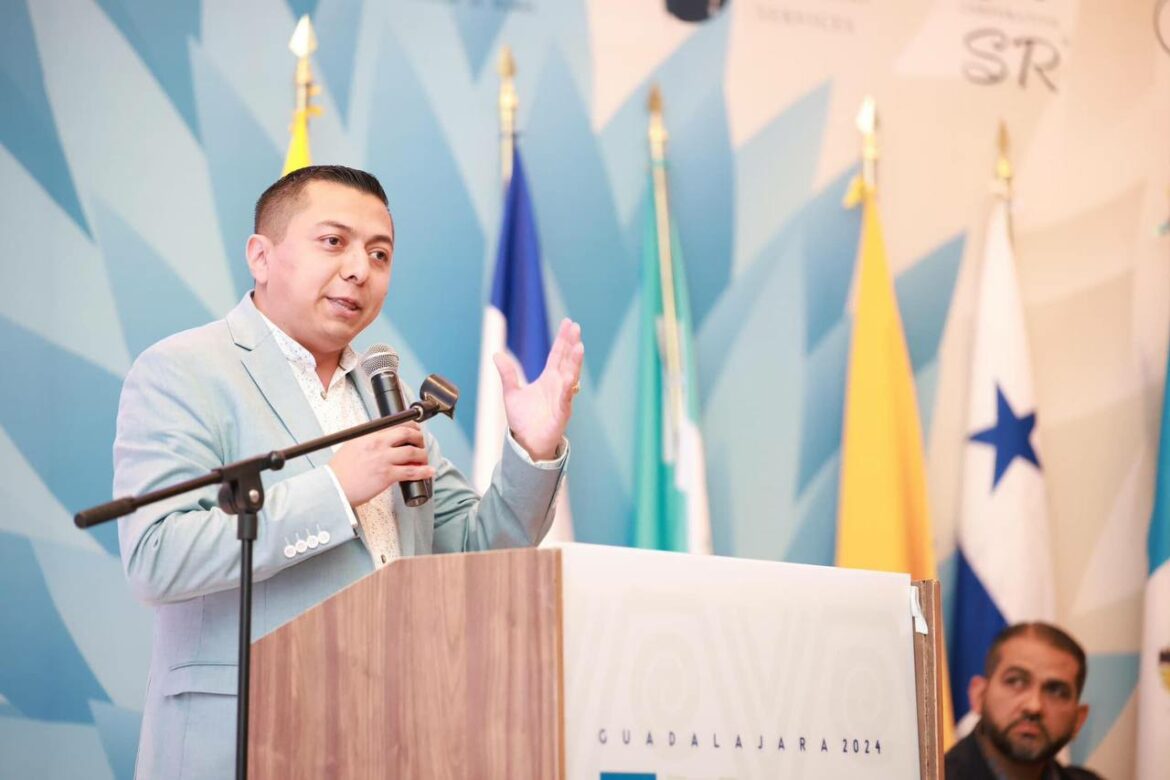 Innovación y creatividad en servicios funerarios lleva al salvadoreño Ismael Guzmán a resaltar en la II Cumbre Internacional de la Industria Funeraria, en México