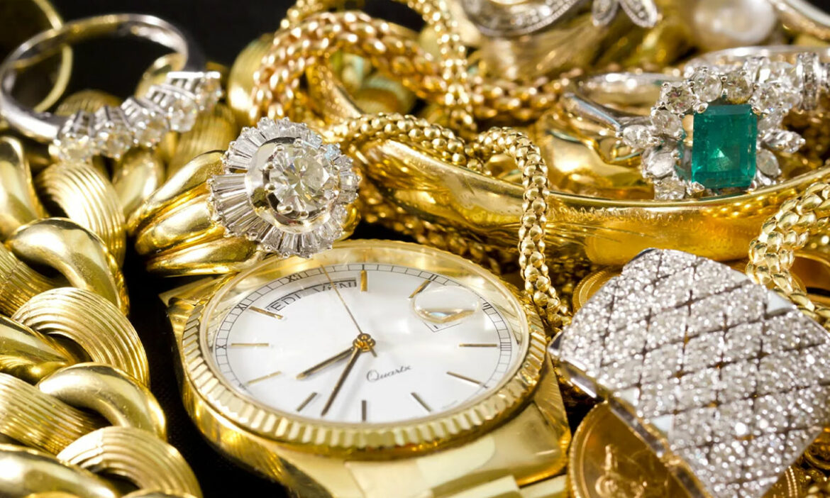 Cómo limpiar las joyas de oro para que brillen todavía más