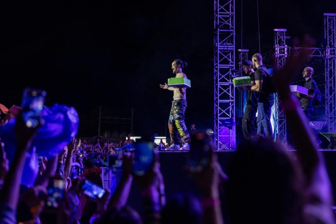 «El Salvador tiene mi corazón y mi estómago», DJ japones Steve Aoki
