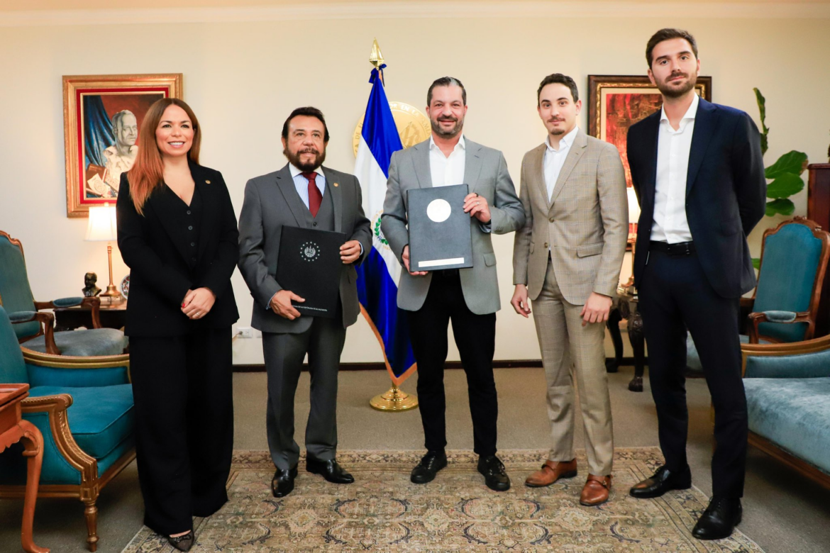 Vpdte. Ulloa se reunió con el director del Sector Público de Google Cloud. ¿Qué acordaron?