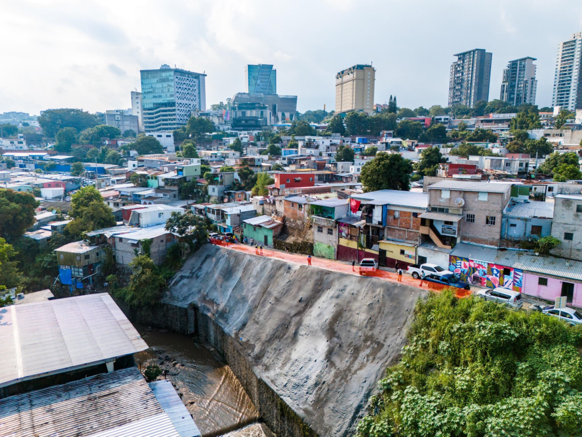 MOP entrega obra de mitigación en la comunidad Las Palmas, San Salvador Centro