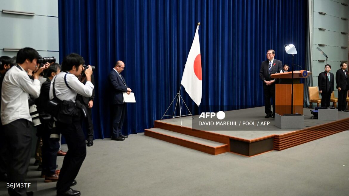 Primer ministro de Japón disuelve el Parlamento para las elecciones anticipadas del 27 de octubre
