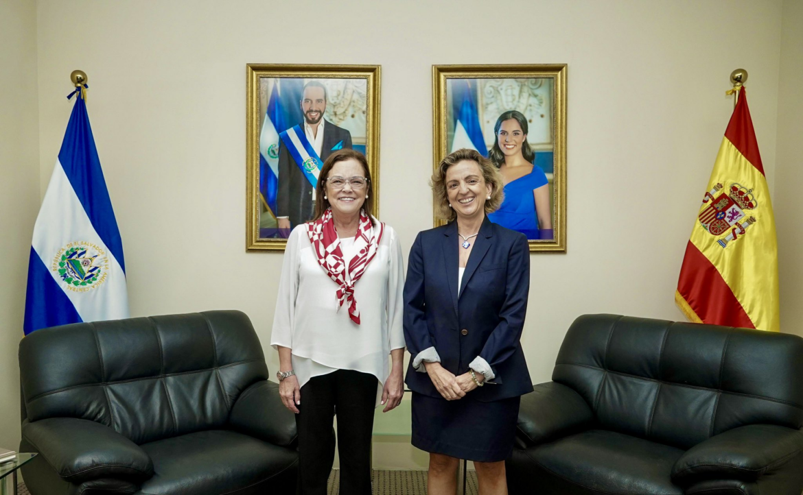 Es prioridad para España, que empresas europeas inviertan en el sector turístico en El Salvador