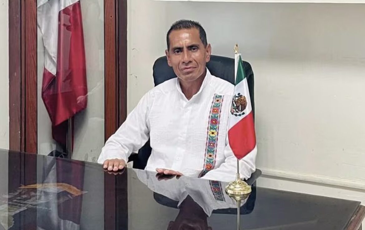 Asesinan a cuchilladas a un alcalde del sur de México