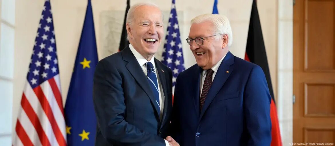 Joe Biden es recibido con honores en Alemania