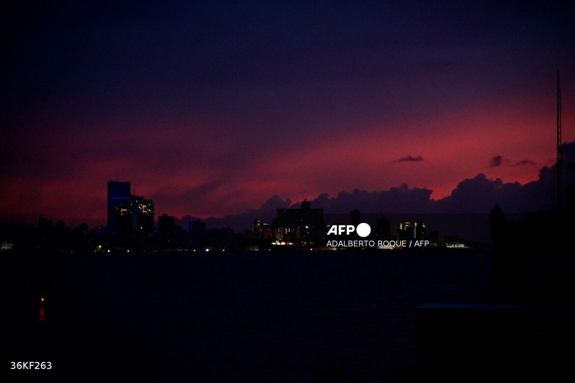 Apagón general en Cuba por caída de su principal central termoeléctrica