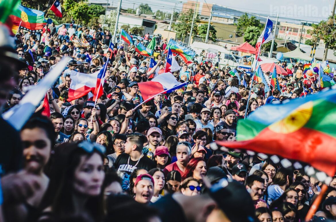 Marcha en Chile conmemora los cinco años de su «Estallido social»