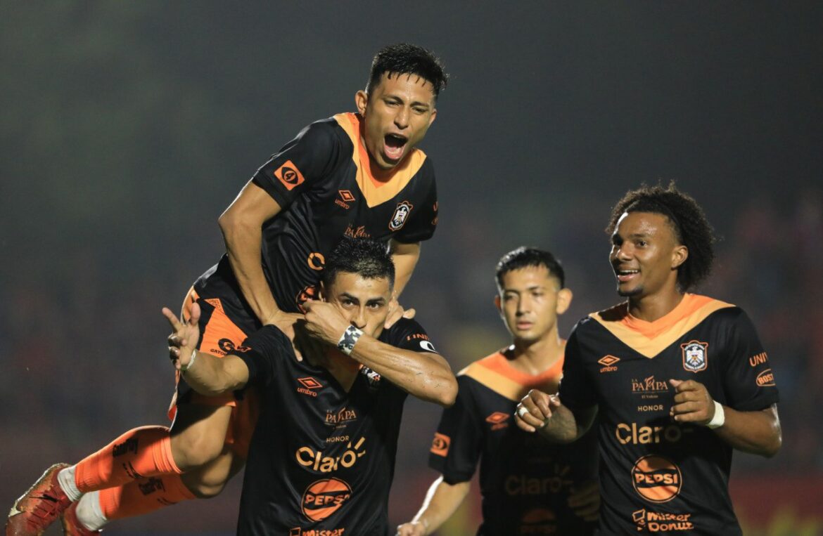 Clásico Nacional: Águila derrotó al FAS