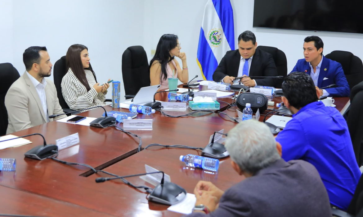 Asamblea Legislativa dará «explicación completa» de cómo se utilizó el presupuesto 2024 y cómo se utilizará el de 2025