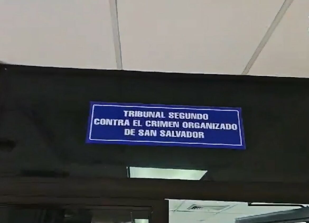 Presentan solicitud de imposición de medidas en contra de 76 sujetos que cometieron diversos actos delictivos en La Libertad