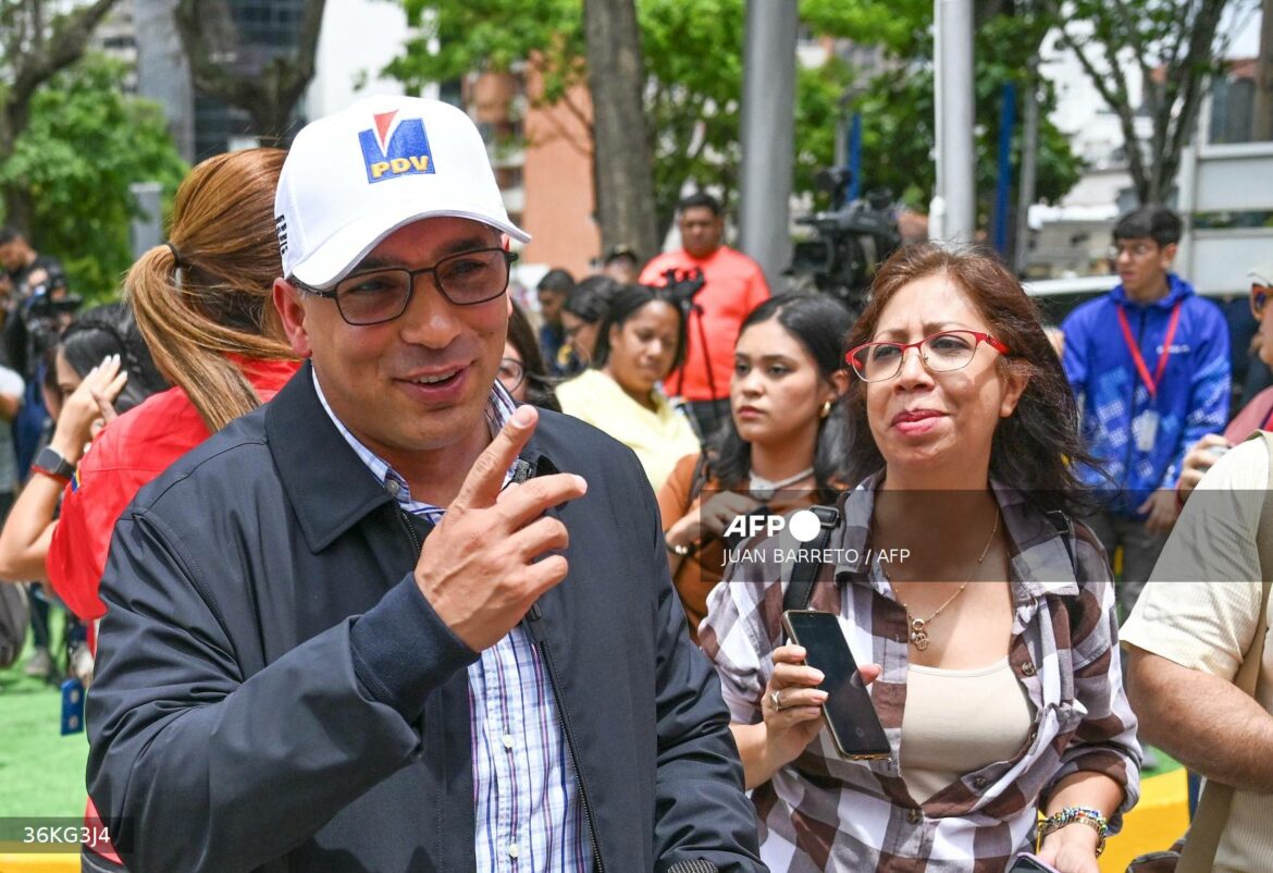 El exministro de Petróleo Pedro Tellechea es arrestado en Venezuela