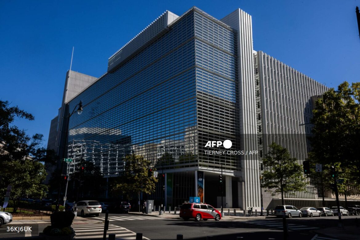 El FMI prevé un crecimiento de la economía mundial del 3,2% este año y en 2025