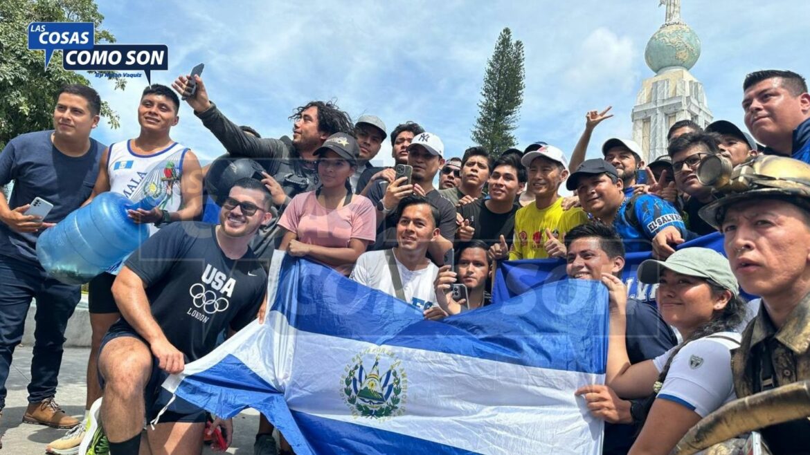 Shin Fujiyama: «Corrí 2,900 kilómetros, desde EEUU y México para agradecer a una persona que me inspiró hacer este reto, y se llama presidente Bukele»