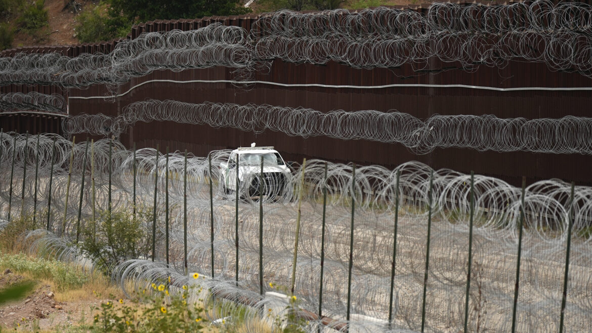 En los últimos 3 años la migración irregular de El Salvador en la frontera sur de EE.UU se ha reducido en un 44.5%