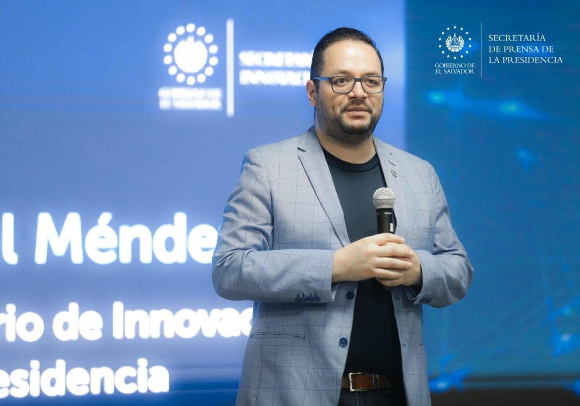 InnovaTech24: «Estamos generando talento y mucho conocimiento entre los salvadoreños para poder exportar sistemas e información», afirmó Daniel Méndez