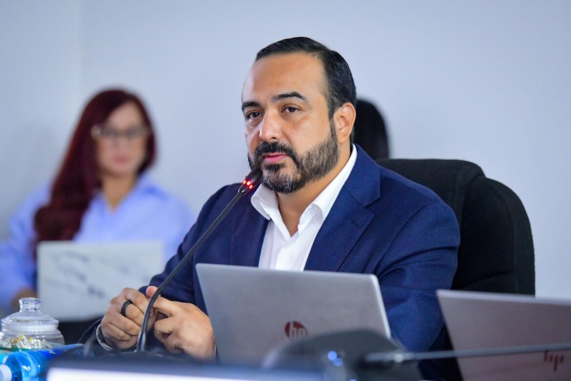 Director de FOVIAL: «Para 2025, hemos programado la inversión en mantenimiento rutinario más grande de la historia del país»