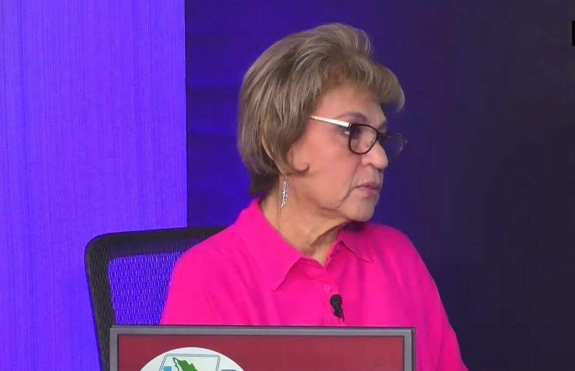Julia Evelyn Martínez aclara a que se refería con la viralizada frase «yo no soy pobre»:  «Se ha estado usando como burla contra mí persona»