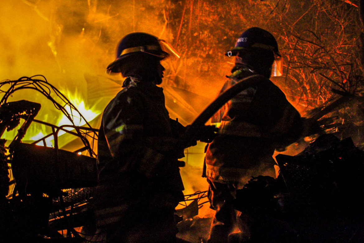 Incendio estructural en una vivienda en Tonacatepeque