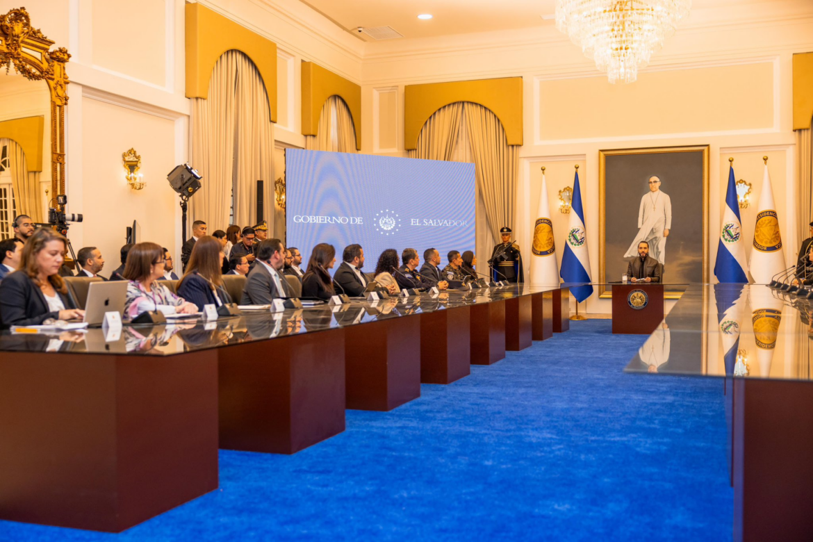 Esta es la medida «audaz» que la economista Julia Evelyn Martínez propone al gobierno